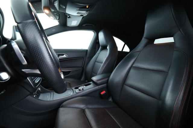 Mercedes Benz Cla image 5