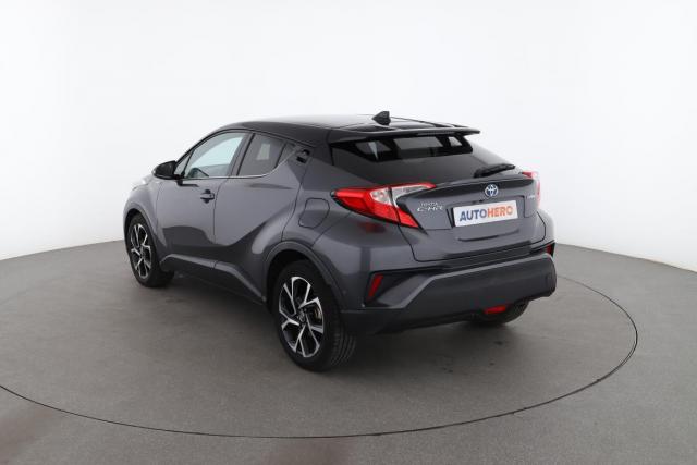 Toyota C-Hr image 8