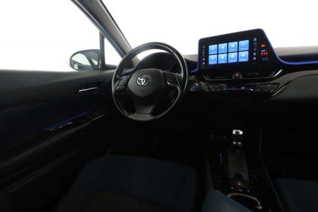 Toyota C-Hr image 4
