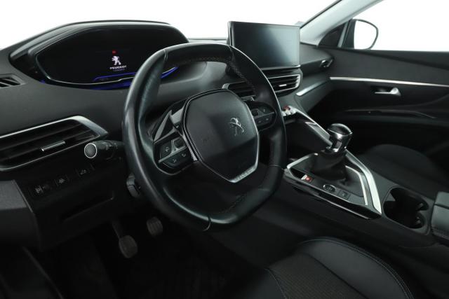 Peugeot 5008 image 2