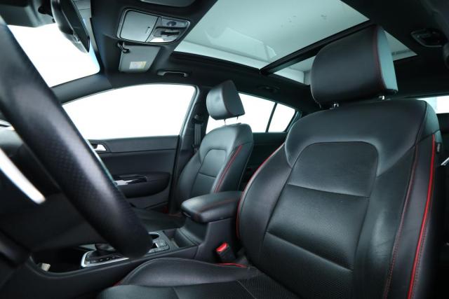 Kia Sportage image 9