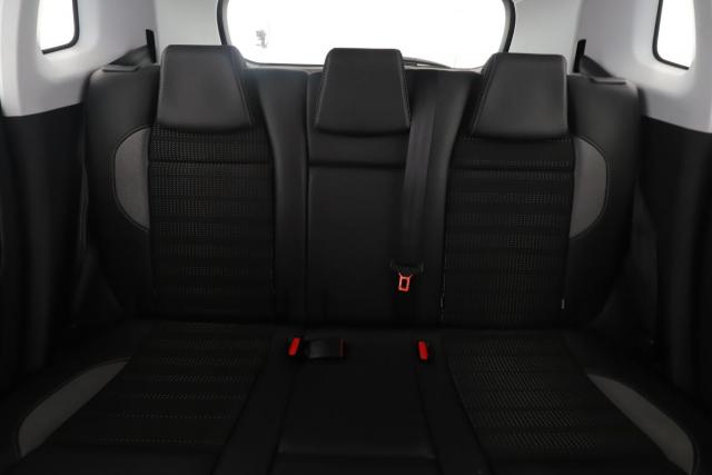 Peugeot 2008 image 6