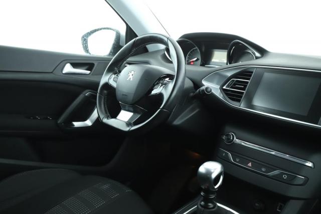 Peugeot 308 image 9