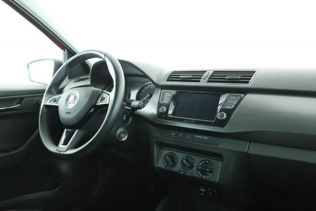 Skoda Fabia image 8