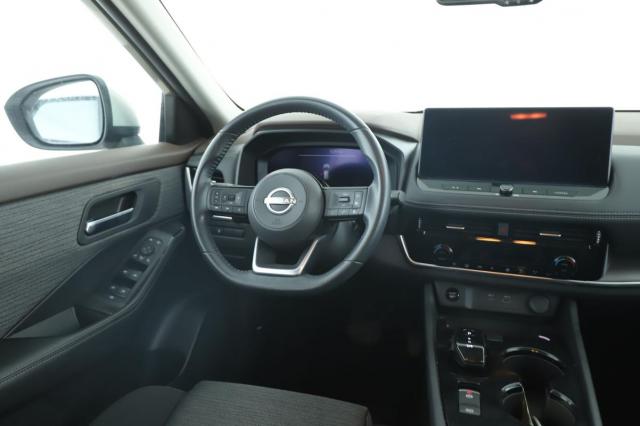 Nissan X-Trail image 1