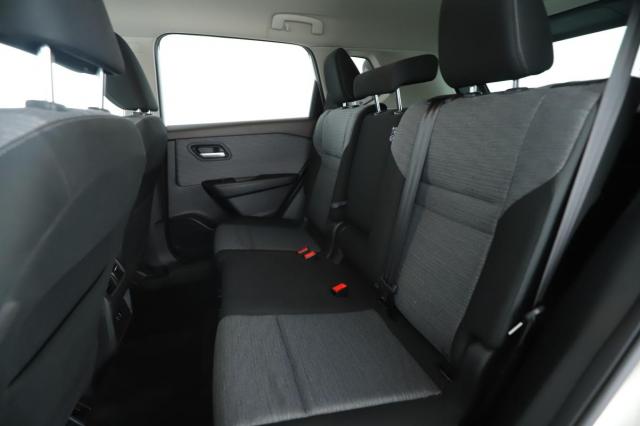 Nissan X-Trail image 7