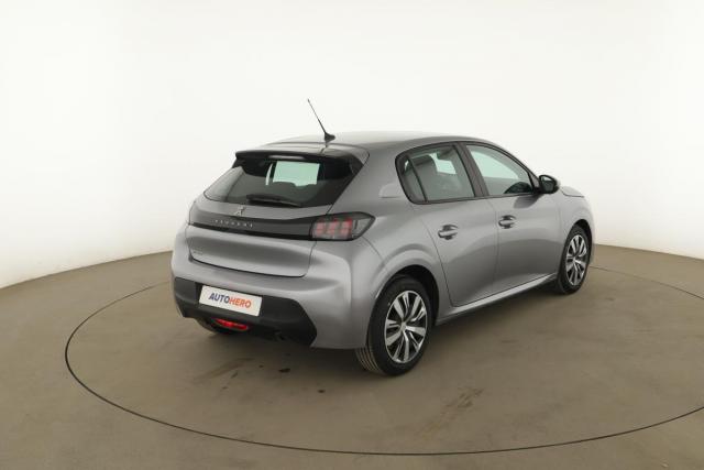 Peugeot 208 image 1