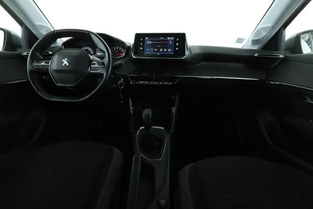 Peugeot 208 image 8