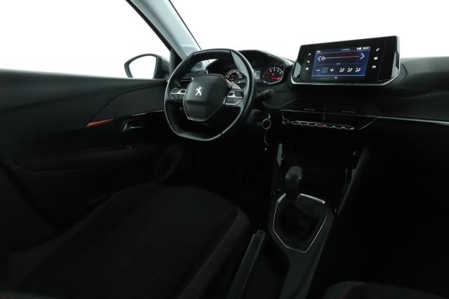 Peugeot 208 image 7