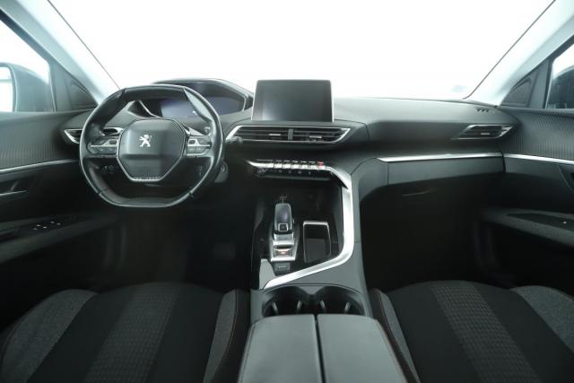 Peugeot 3008 image 3
