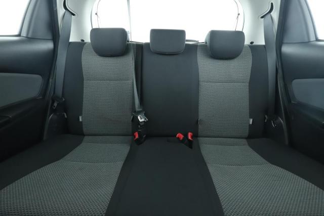 Toyota Yaris image 3