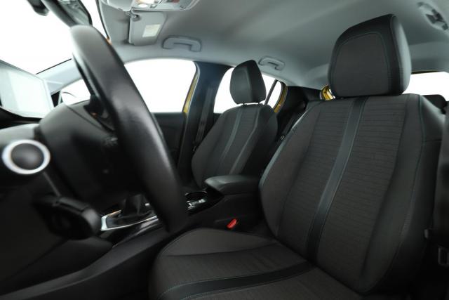 Peugeot 208 image 5
