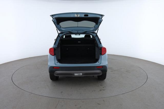 Suzuki Vitara image 3