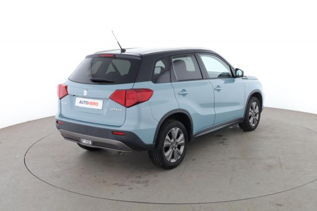 Suzuki Vitara image 8