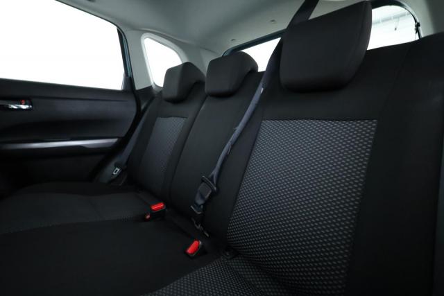 Suzuki Vitara image 1