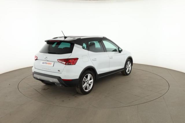 Seat Arona image 2