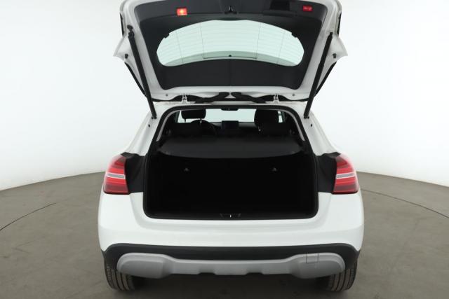 Mercedes Benz Gla image 3