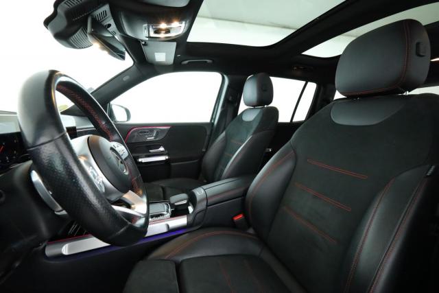 Mercedes Benz Glb image 9