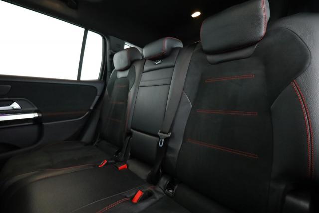 Mercedes Benz Glb image 5