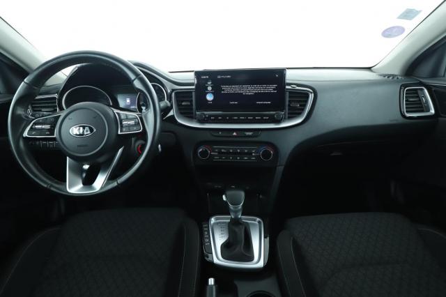 Kia Ceed image 8