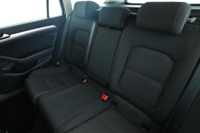 Volkswagen Passat Sw image 4