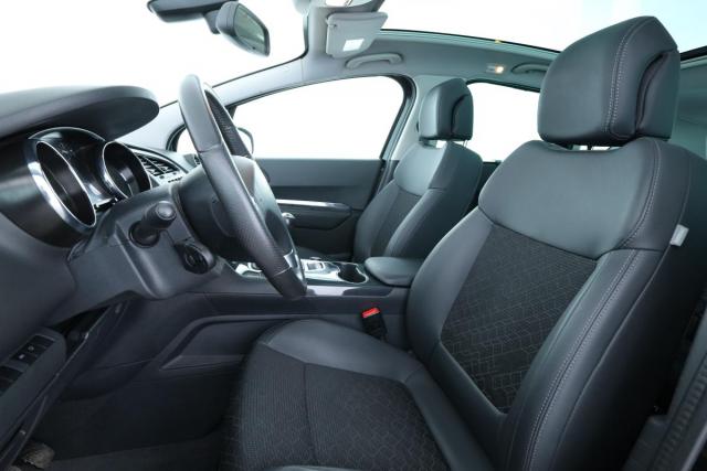Peugeot 3008 image 9