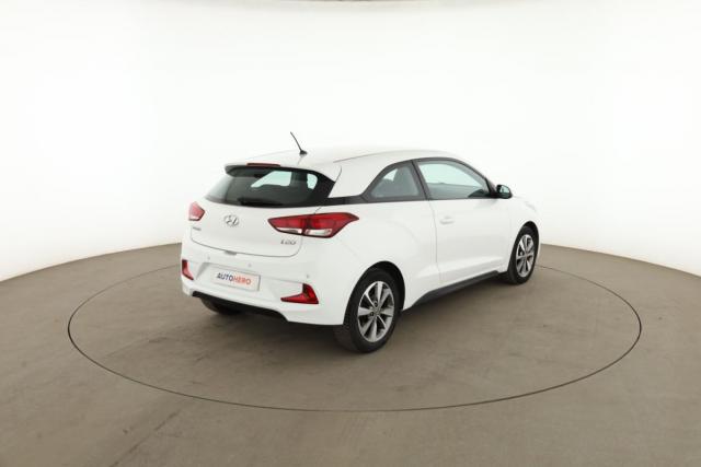 Hyundai Coupé image 4