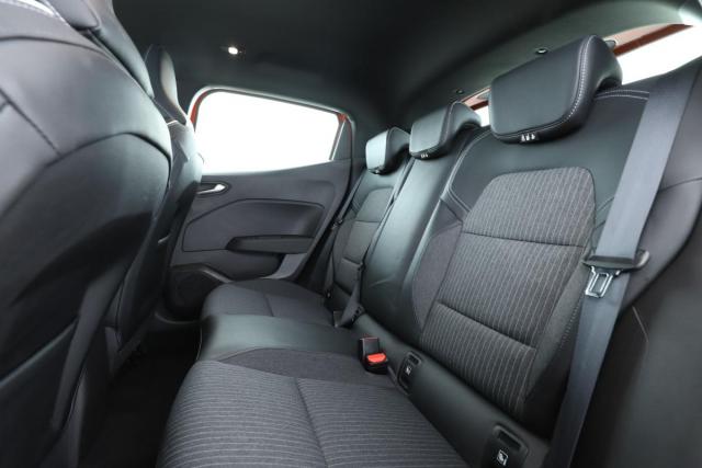 Renault Clio image 1