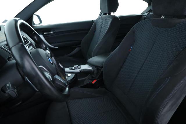 Bmw Série 1 image 2