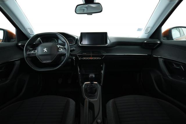 Peugeot 2008 image 3