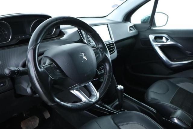 Peugeot 2008 image 1