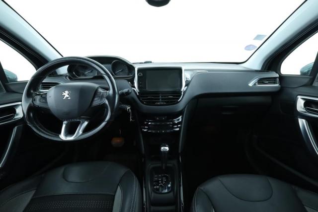 Peugeot 2008 image 6