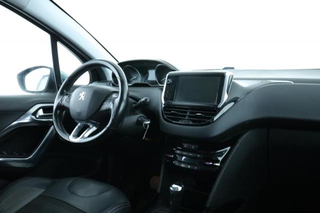 Peugeot 2008 image 9