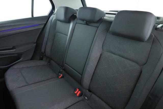 Volkswagen Golf image 6