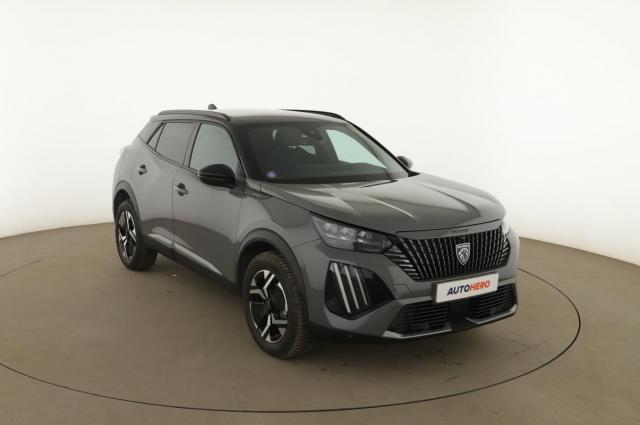 Peugeot 2008 image 2