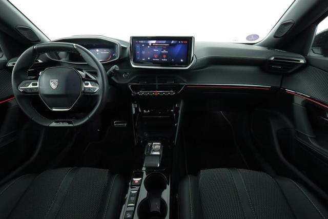 Peugeot 2008 image 7