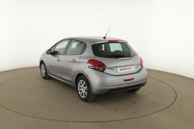 Peugeot 208 image 5