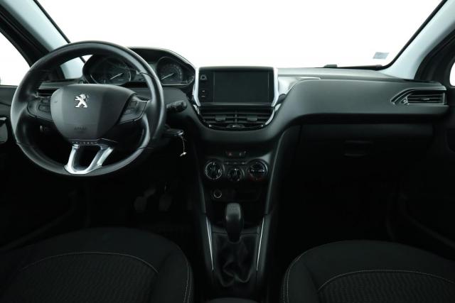 Peugeot 208 image 4