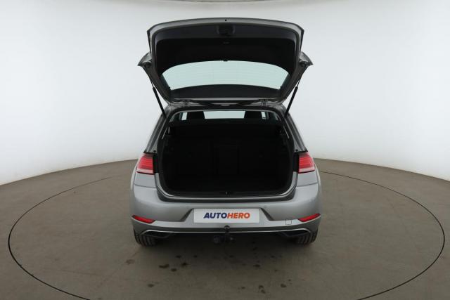 Volkswagen Golf image 7