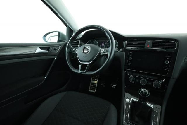 Volkswagen Golf image 8