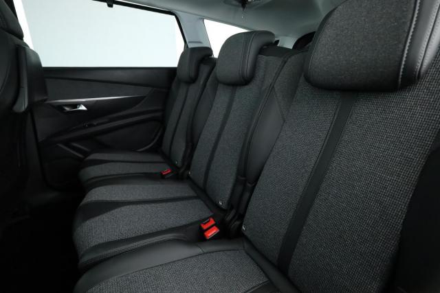 Peugeot 5008 image 7