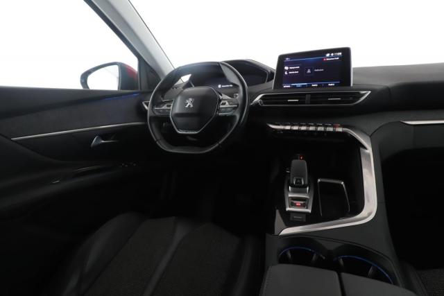 Peugeot 3008 image 2