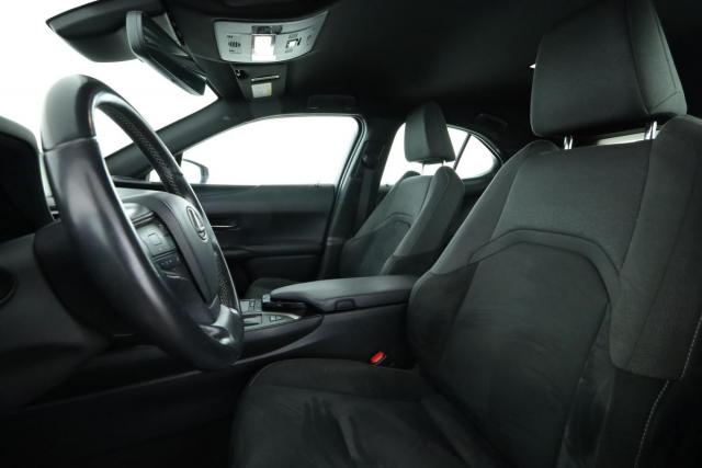 Lexus Ux image 3