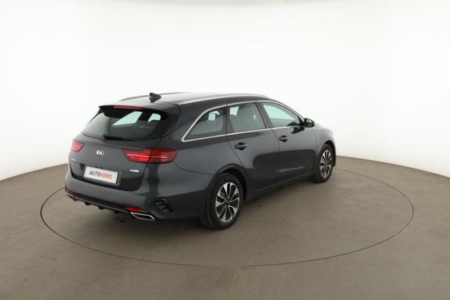 Kia Ceed image 9
