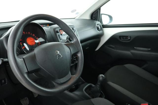 Peugeot 108 image 9