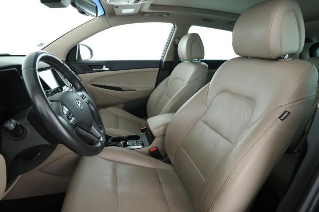 Hyundai Tucson image 3