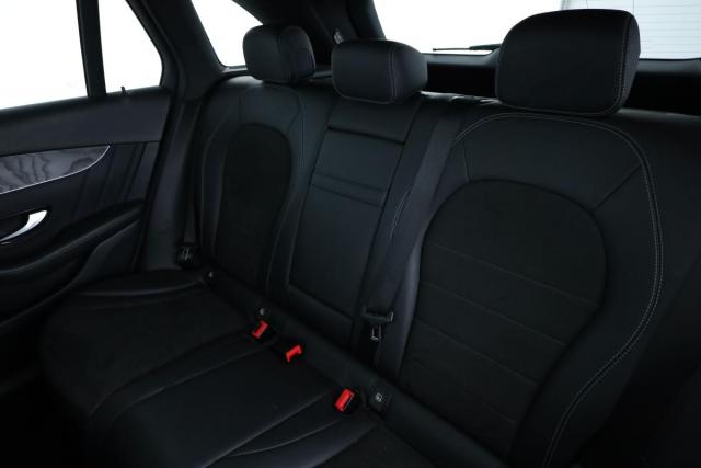 Mercedes Benz Glc image 2