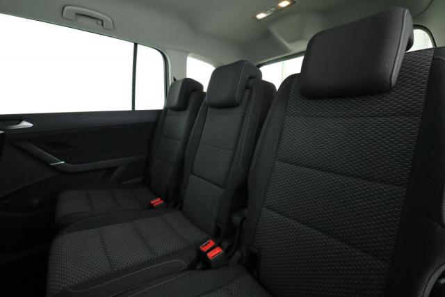 Volkswagen Touran image 9
