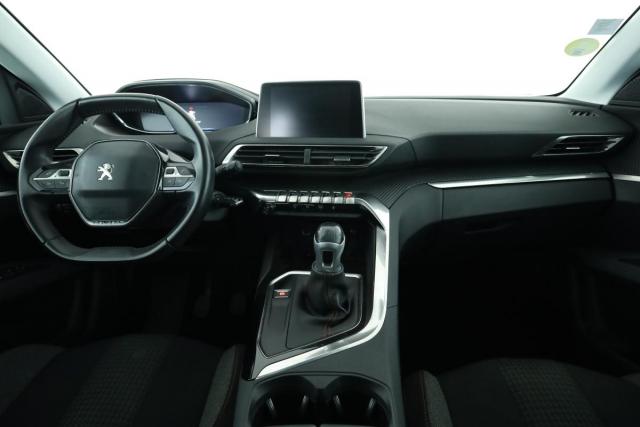 Peugeot 5008 image 1