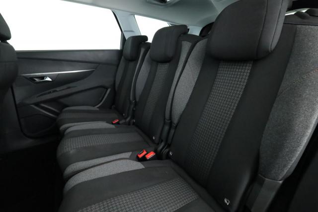 Peugeot 5008 image 6